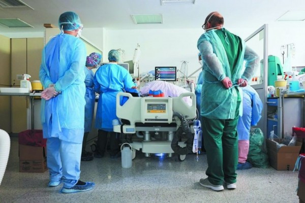 Σοβαρές παραλείψεις για τον κοροναϊό
