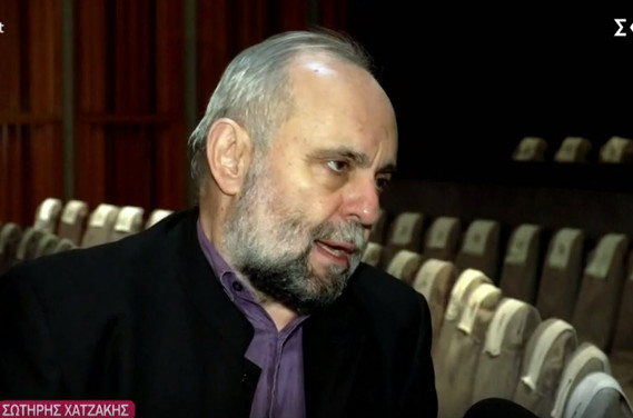 Σωτήρης Χατζάκης – Βρίσκω γενναίο και συγκινητικό ότι ο Λιγνάδης ανέβασε παράσταση στη φυλακή