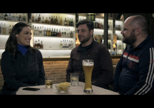 MEGA STORIES – Κολλητοί φίλοι μοιράζονται τις ξεχωριστές ιστορίες που τους ένωσαν για πάντα