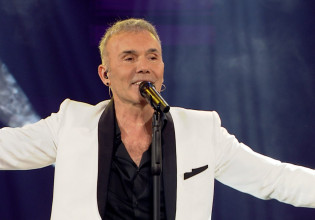 Παραμονή Πρωτοχρονιάς στο Σπίτι με το ΜΕGA με τον Στέλιο Ρόκκο και εκλεκτούς καλεσμένους