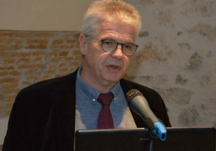 Γώγος για υποχρεωτικό εμβολιασμό – Υγειονομικά είναι πολύ κρίσιμος – Τι είπε για την 3η δόση