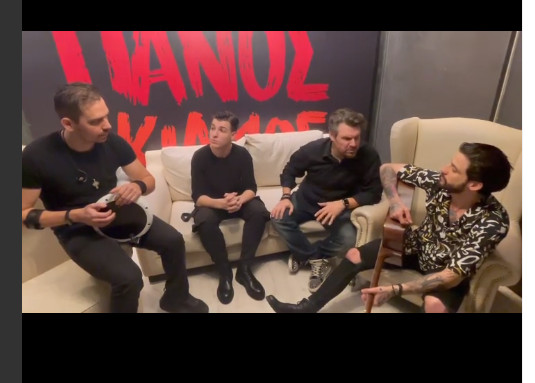 Πάνος Κιάμος - Το backstage video με Αναστάσιο Ράμμο & Στέφανο Πιτσίνιαγκα που έγινε viral!