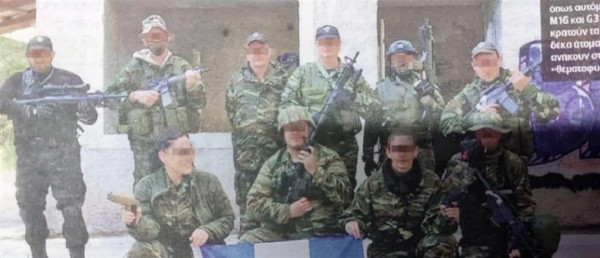 «Θεματοφύλακες του Συντάγματος» – Έρευνα για τις φωτογραφίες με τα όπλα