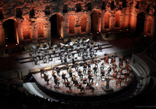 Ο Νίκος Μαλλιάρας μιλάει στο in.gr για τα πέντε πρώτα χρόνια της Φιλαρμόνιας Ορχήστρας