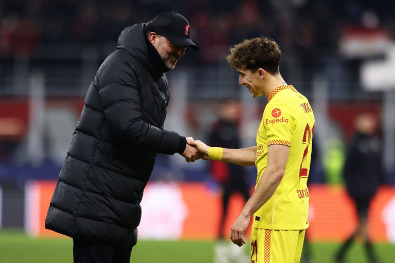 Ο Τσιμίκας «τρελάθηκε» – Απίθανα πράγματα από τον Κώστα – Λατρεία από τους Άγγλους