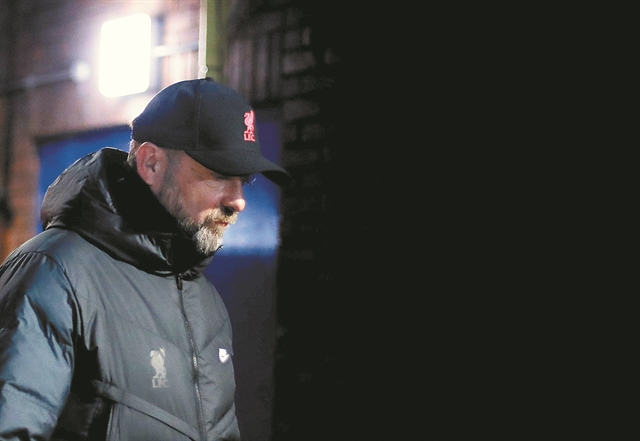 2021-12-01T194956Z_1387607617_UP1EHC11J3