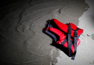 Προσφυγικό – Τι συμβαίνει με τα σαπιοκάραβα που μεταφέρουν τους πρόσφυγες