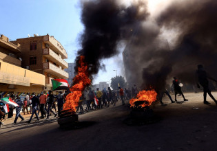 Σουδάν – Ένας νεκρός και δεκάδες τραυματίες στις μαζικές διαδηλώσεις που έγιναν την Κυριακή