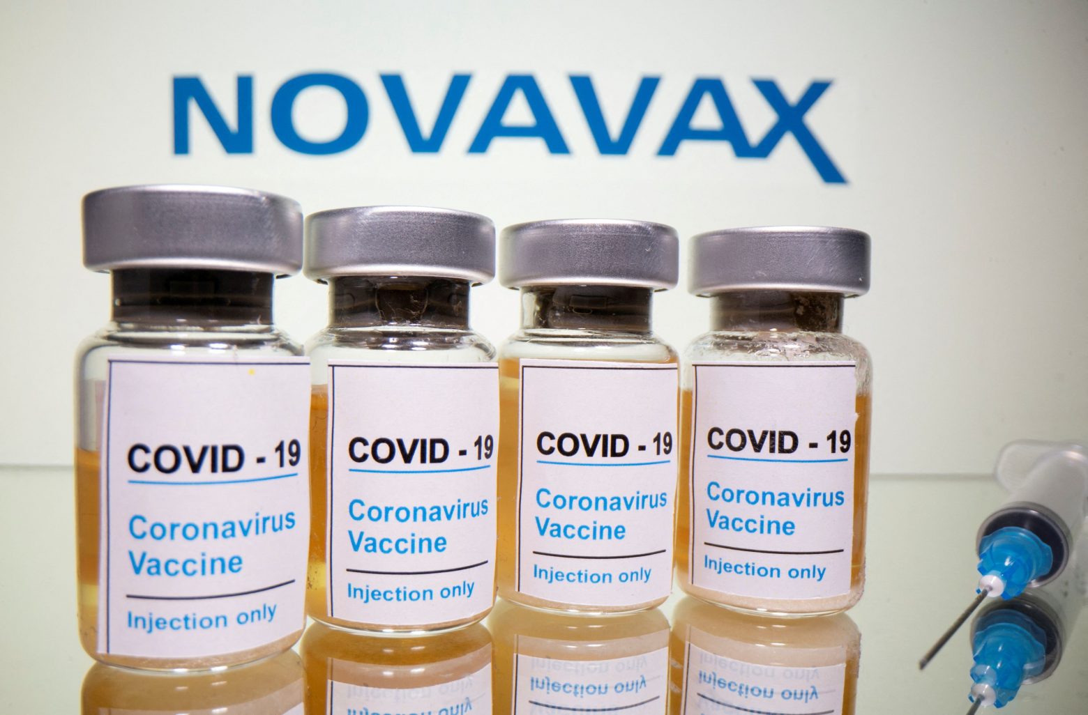Κοροναϊός - Πράσινο φως του ΕΜΑ για το εμβόλιο της Novavax