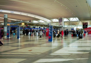 ΗΠΑ – Ανοίγουν ξανά τα σύνορά τους για οκτώ αφρικανικές χώρες παρά την παραλλαγή Όμικρον