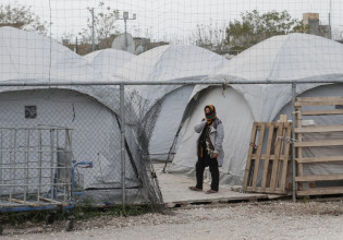 Προσφυγικό – Εκτεθειμένοι στον κοροναϊό δυόμισι φορές από τον γενικό πληθυσμό οι αιτούντες άσυλο