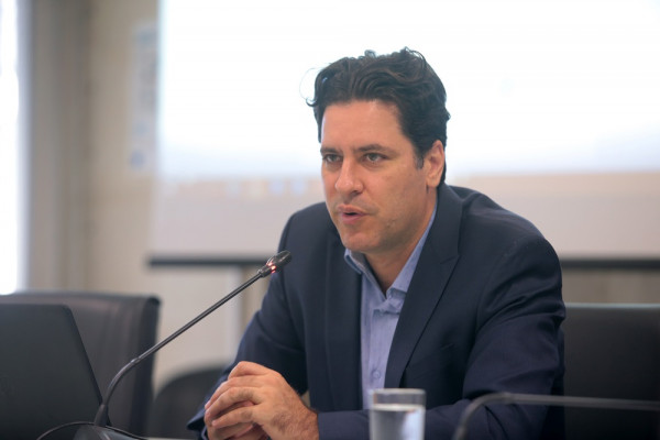 Ο Στουρνάρας αμέσως προσέλαβε τον Κουρμούση