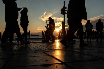 Κοροναϊός – Πού εντοπίζονται τα 6.424 κρούσματα – Δείτε αναλυτικά τον χάρτη της διασποράς