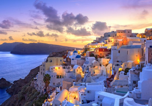 Βρετανία – Οι πολίτες γκουγκλάρουν τις ταξιδιωτικές οδηγίες για Ελλάδα και όχι τα μέτρα για τη χώρα τους