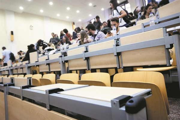 Πανεπιστήμια – Η Ελλάδα έχει τους περισσότερους προπτυχιακούς φοιτητές σε σχέση με τον πληθυσμό