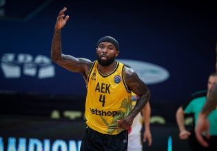 Έξαλλος με την ΑΕΚ ο Ράις – «Αναρωτιέμαι αν θα με πληρώσει, κάποια στιγμή δεν θα έχουν επιλογή»