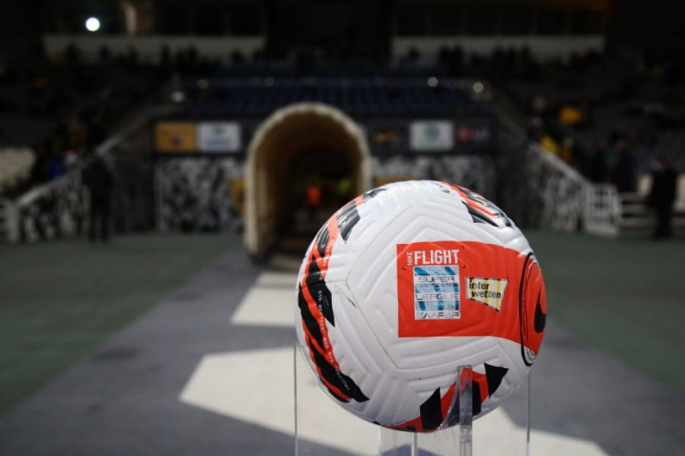 Super League – Όλα τα φώτα σε Λεωφόρο και Τρίπολη