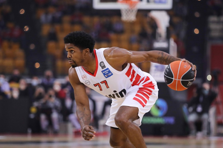 Ολυμπιακός – Show time από τον ΜακΚίσικ