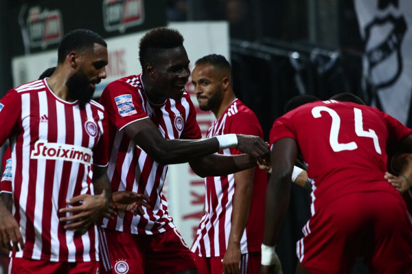 Στο +9 από την ΑΕΚ ο Ολυμπιακός- Η βαθμολογία της Superleague