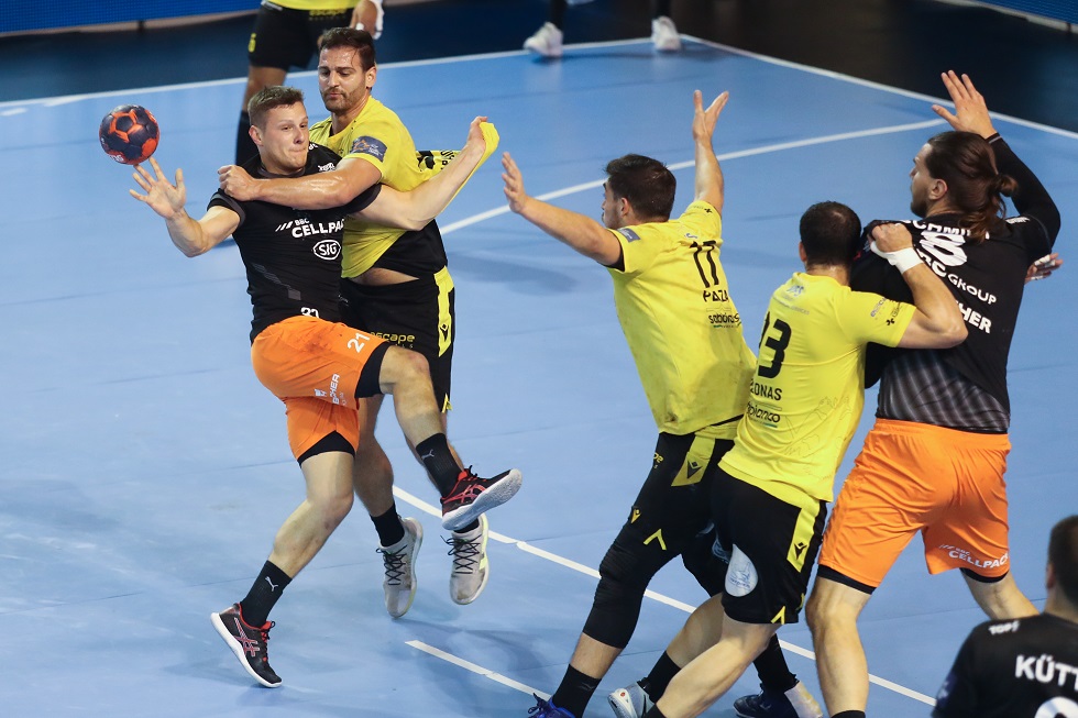 Πάλεψε αλλά έχασε η ΑΕΚ (31-28)