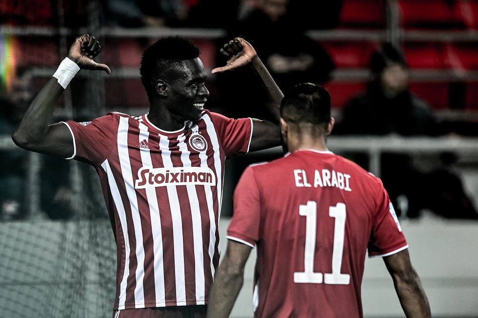 Ολυμπιακός – Άρης 1-0: «Καθάρισε» ο… σέντερ φορ Πάπε Σισέ για το+8