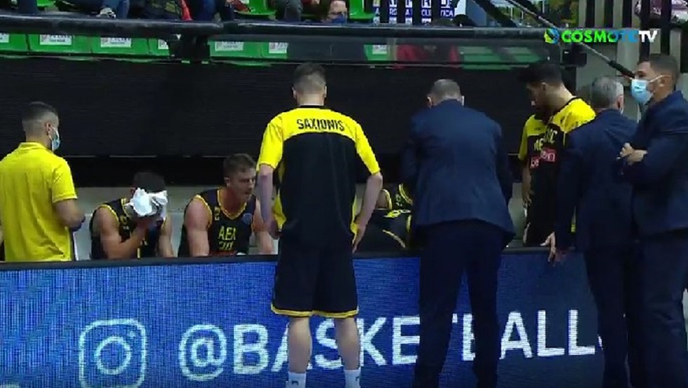 Έξαλλος με τον Ανγκόλα ο Δέδας, του είπε να «σκάσει» (vid)