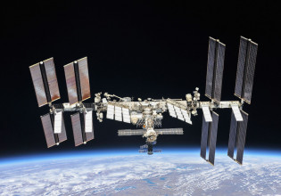 Διεθνής Διαστημικός Σταθμός – Ο Άι Βασίλης καταφθάνει με σκάφος της SpaceX