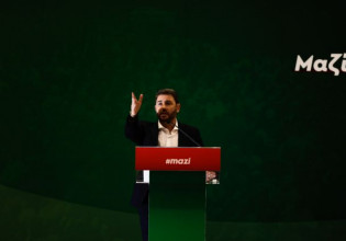 Ανδρουλάκης – Θα τιμήσουμε τα σύμβολα του ΠΑΣΟΚ – Δεν έχω επικοινωνήσει με Λοβέρδο