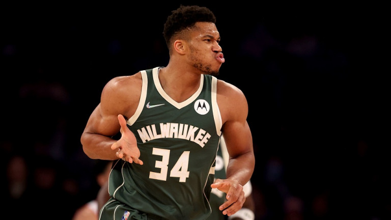 NBA – Χριστουγεννιάτικος Αντετοκούνμπο στο Top 10