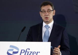 Εμβόλιο – Ετήσιες επαναληπτικές δόσεις προβλέπει για το ορατό μέλλον ο Μπουρλά