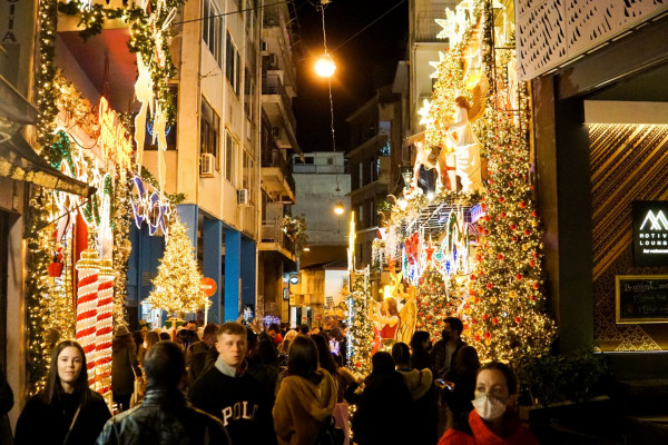 Βατόπουλος – Προειδοποιεί για να μην υποτιμήσουμε την «Όμικρον», θα γίνει συζήτηση για τα σχολεία