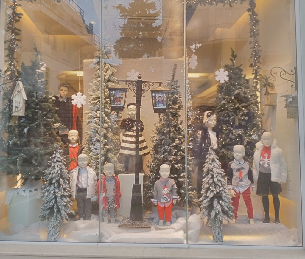 Βραβεύτηκε η καλύτερη βιτρίνα στη Θήβα