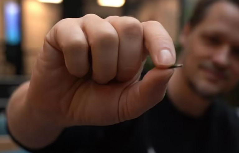 Κοροναϊός – Υποδόριο τσιπάκι λειτουργεί ως πιστοποιητικό εμβολιασμού στη Σουηδία