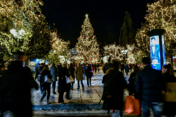 Όμικρον – «Όχι» σε lockdown από την κυβέρνηση – Ποια μέτρα συζητούνται – Ανακοινώσεις ακόμη και εντός της εβδομάδας