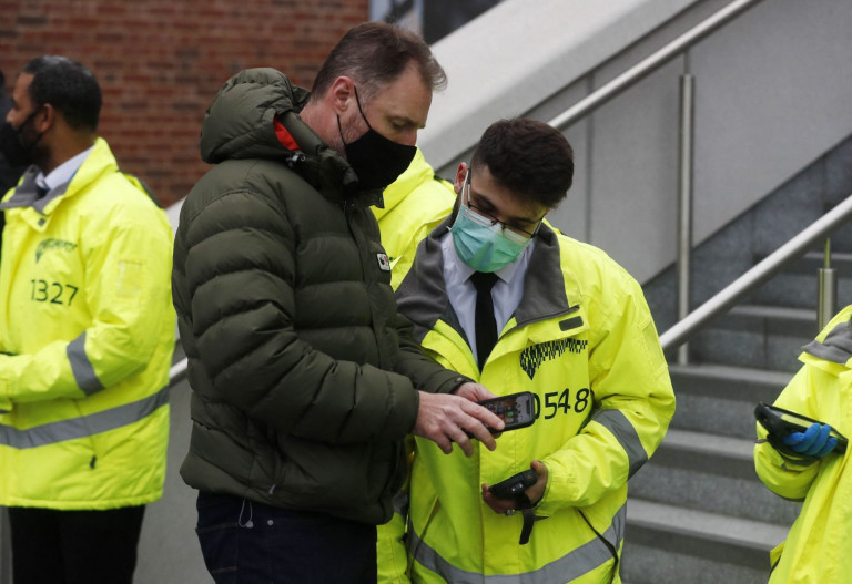 Βρετανία – Διαφωνεί με την επιβολή νέων μέτρων ο υπουργός Οικονομικών Ρίσι Σουνάκ
