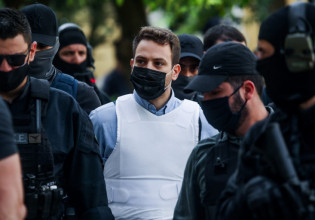 Γλυκά Νερά – Η πρώτη αντίδραση του Μπάμπη Αναγνωστόπουλου μετά το βούλευμα που τον στέλνει στο εδώλιο – Ποια τακτική θα ακολουθήσει