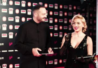 10 χρόνια Panik Records – Δείτε πριν την μετάδοση μοναδικά πλάνα από το backstage της βραδιάς