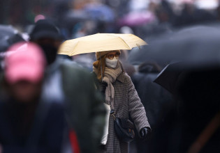 Παρίσι – Πάνω από ένα στα τρία κρούσματα συνδέονται με την «Όμικρον»