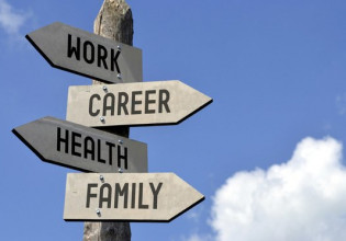 Editorial Ta Nea: A different quality of life