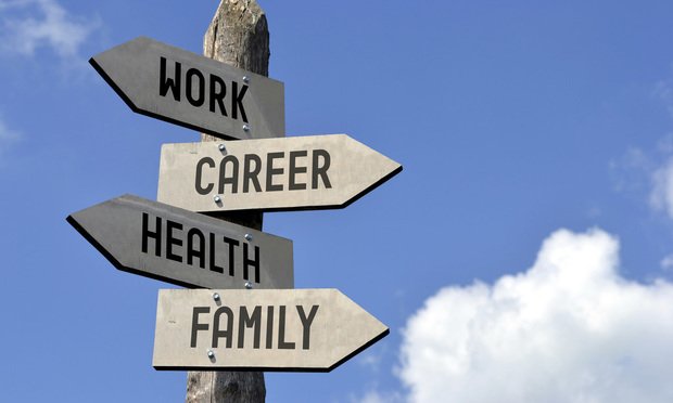 Editorial Ta Nea: A different quality of life