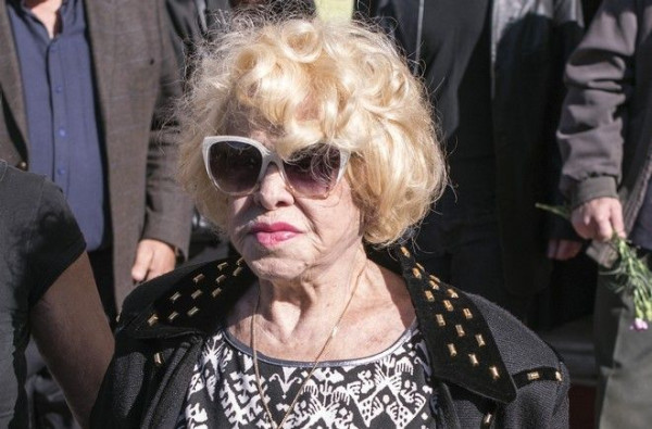 Η Καίτη Γκρέυ δεν έχει ενημερωθεί για το θάνατο του γιου της