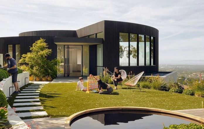 Round House – Υπέροχα αλλόκοτο, κυκλικό, αγνώστου αρχιτέκτονα και με θέα τη Silikon Valley