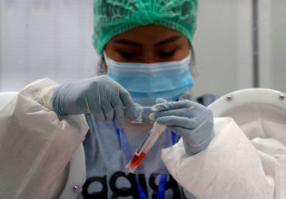 Ομικρον – Τα τεστ αντιγόνων είναι λιγότερο ευαίσθητα στη νέα παραλλαγή