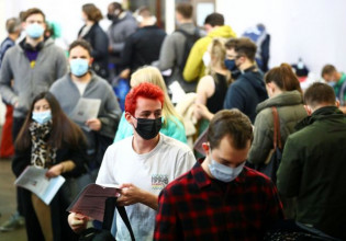 Ομικρον – Συμπτώματα ίδια με του κρυολογήματος εκδηλώνει η νέα παραλλαγή – Δείτε ποια είναι