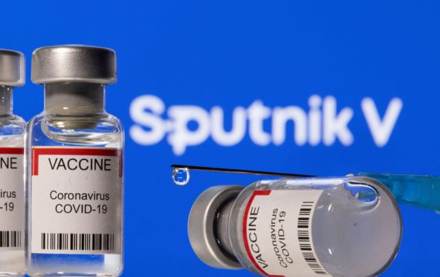 Ρωσία - Το Ινστιτούτο Γκαμαλέι τροποποίησε το εμβόλιο Sputnik-V για την παραλλαγή Όμικρον
