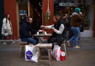 Ιρλανδία – Κλείνουν τα μπαρ και τα εστιατόρια στις 20.00