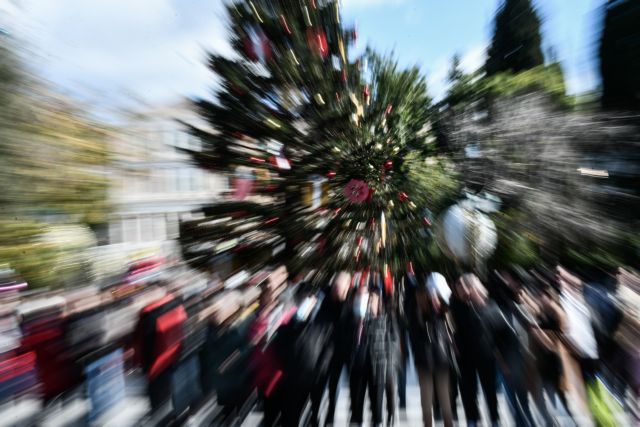 Κοροναϊός - Έκτακτη σύσκεψη για μέτρα πριν την Πρωτοχρονιά - Παράθυρο για αυστηρότερους περιορισμούς στην εστίαση