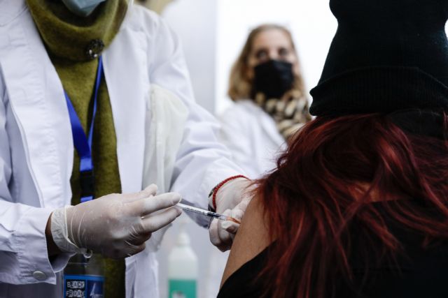 Δήμος Πειραιά - Ξεκίνησαν οι ανοιχτοί μαζικοί εμβολιασμοί