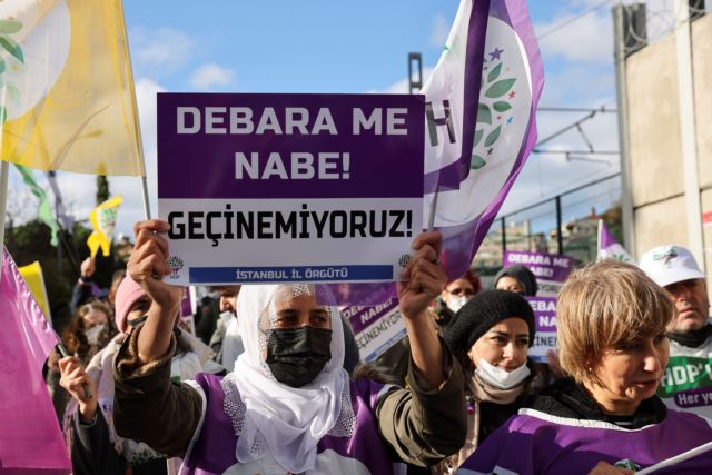 Τουρκία – Νέες υποσχέσεις Ερντογάν για τον πληθωρισμό – Κατρακυλά η λίρα