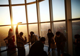 Χονγκ Κονγκ – Μόνο το 5% του πληθυσμού έκανε την τρίτη δόση